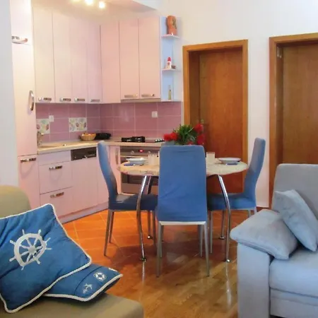 Mara Guest house
