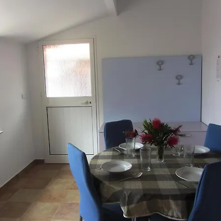 Mara Guest house