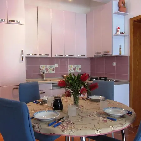 Mara Guest house